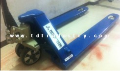 Xe nâng tay thấp Mitsubishi 2500 kg